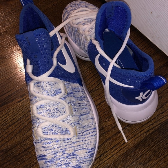 Nike Kevin Durant sneakers 4.5 like new 💙💙 - Picture 4 of 7